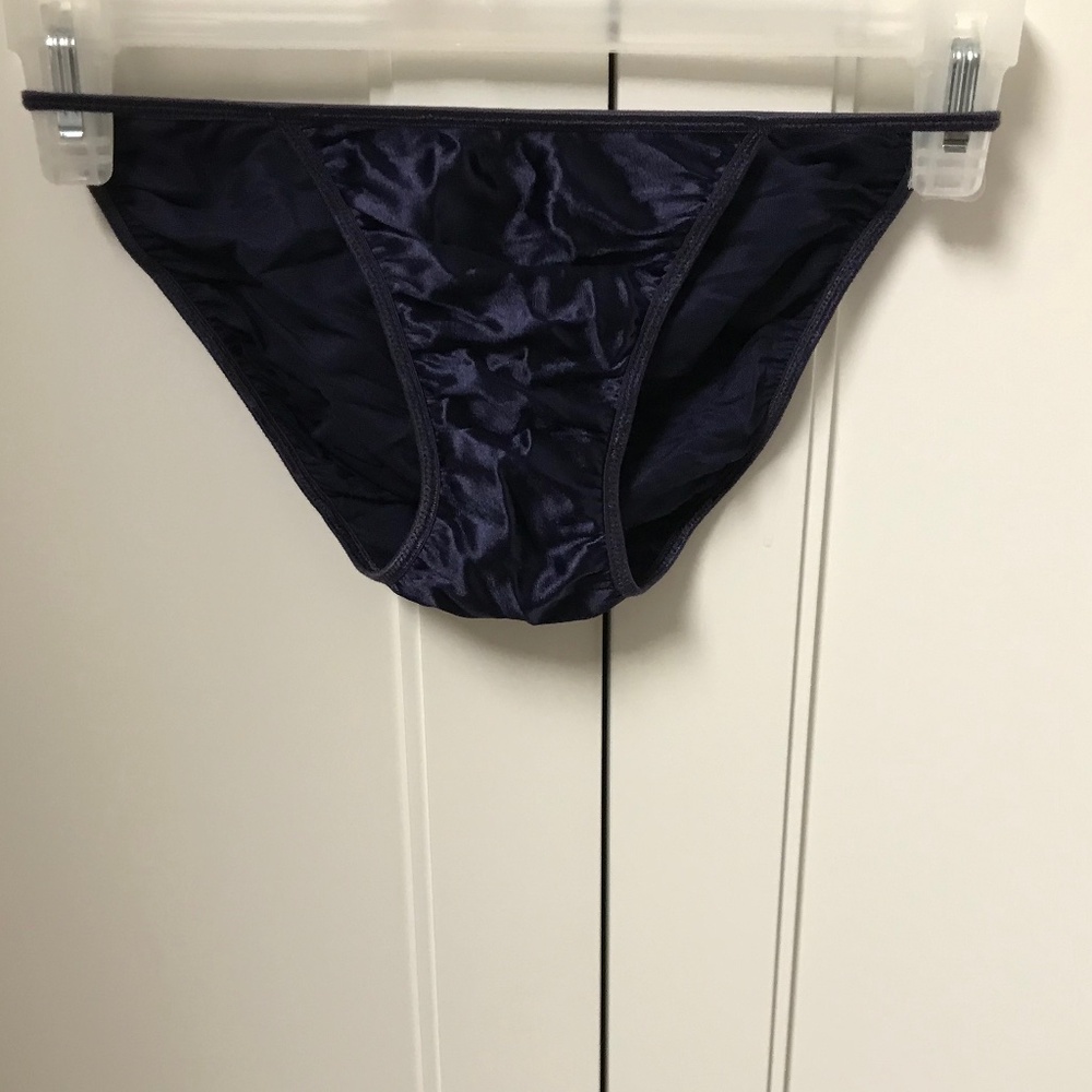 Vintage Victoria’s Secret Second Skin Satin String Bikini 2002 Small Navy NWOT
